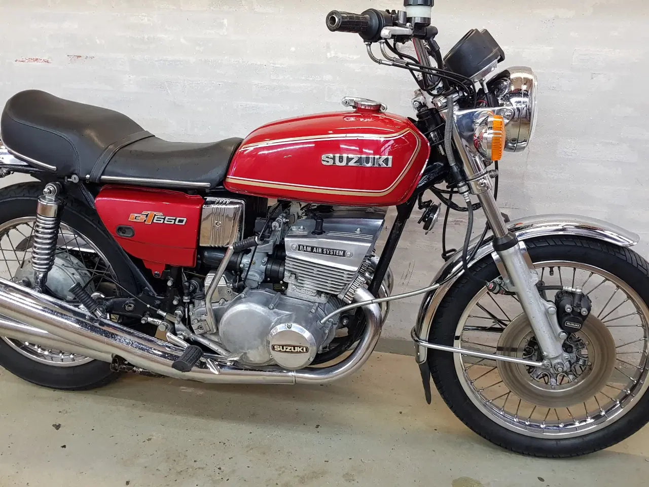 Billede 1 - Suzuki GT 550 3 Cyl 2 takt