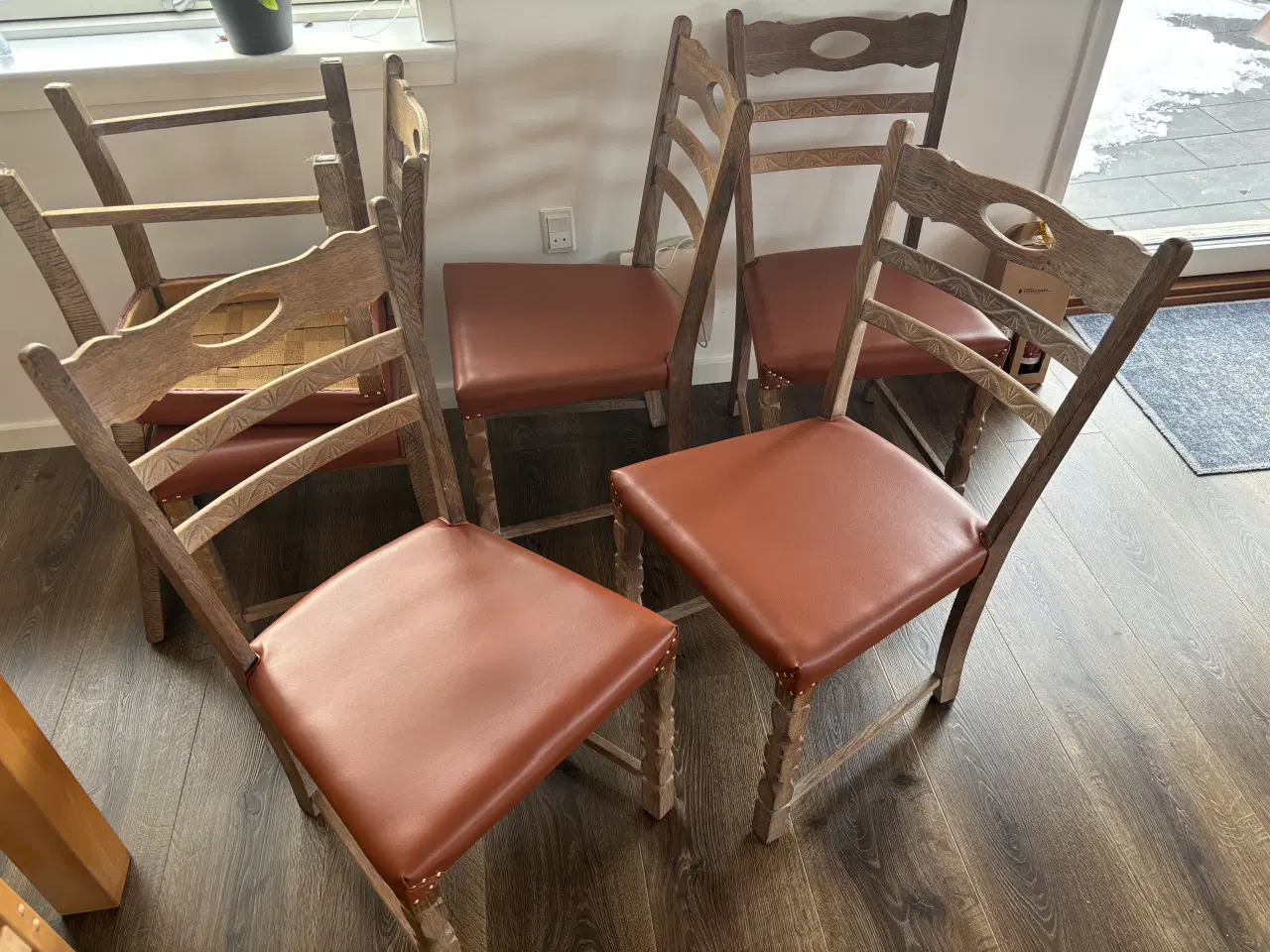 Billede 1 - Gratis !! 6 stk spisebord stole