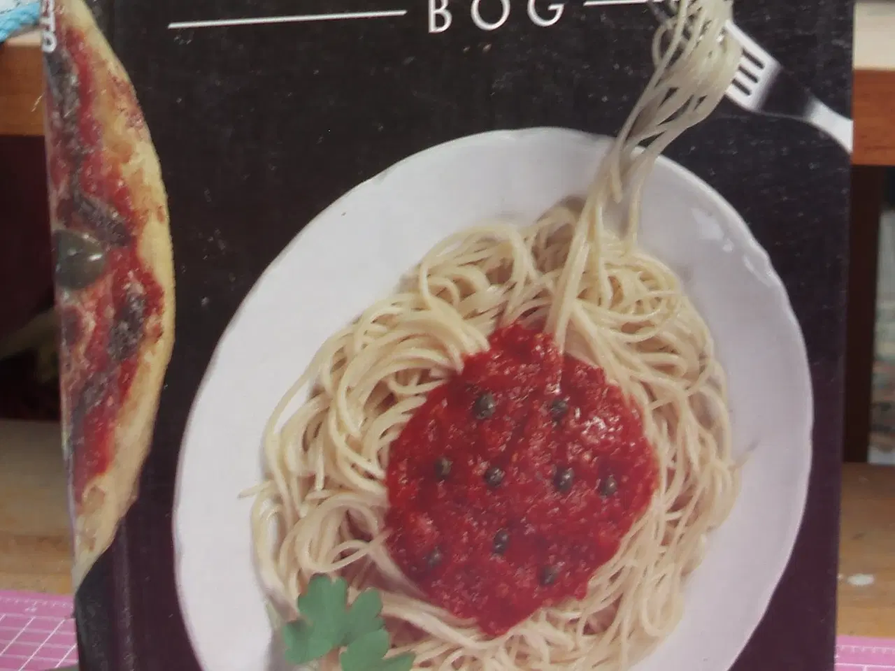 Billede 1 - Politikens Pizza & Pasta bog