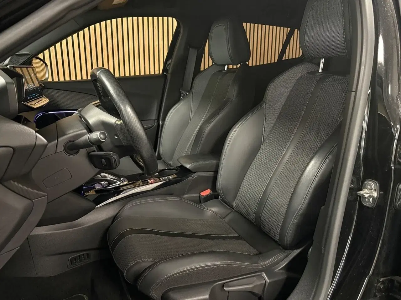 Billede 7 - Peugeot e-2008 50 GT Line