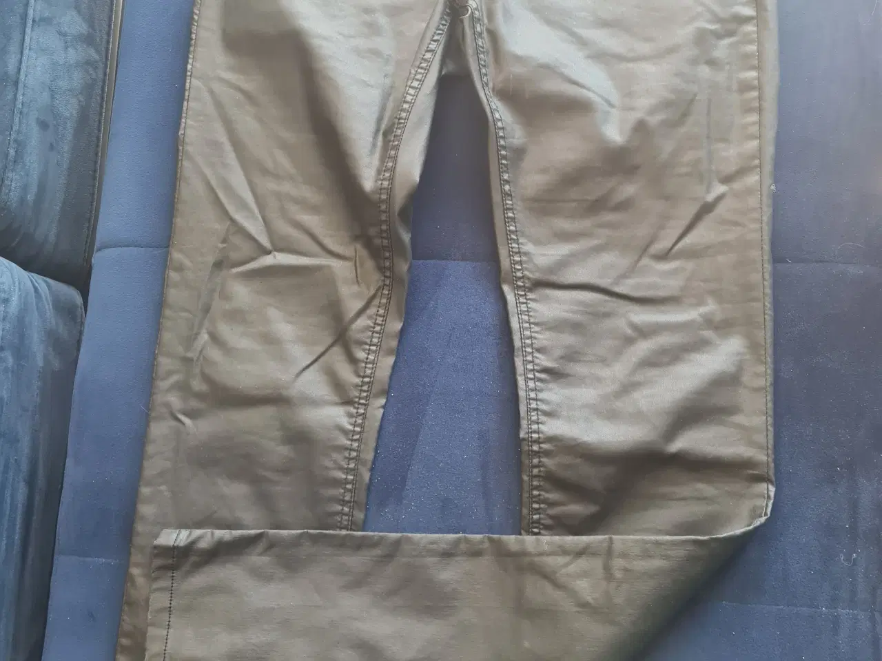 Billede 4 - Sorte jeans str 29 fra Numph 