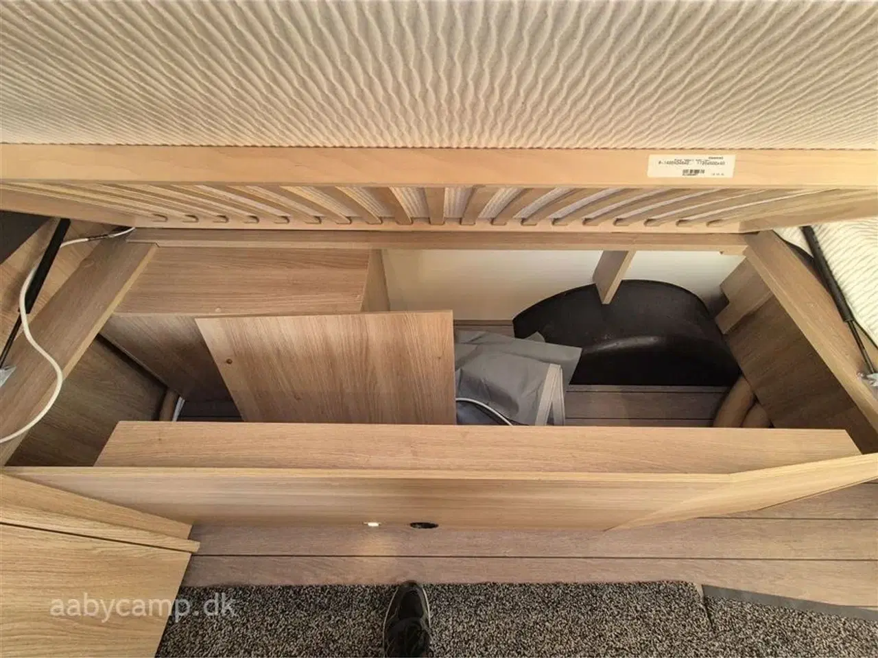 Billede 16 - 2018 - Knaus Sky TI 700 MEB Automatgear. Solceller. Batteri. cykelstativ. Elektrisk indgangstrin. Elektrisk Markise. Anhængertræk. KUN 35,700 KM!!!