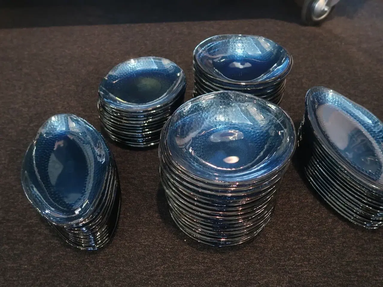 Billede 1 - 69 stk. tallerkener og fade CHURCHILL Isla Glas