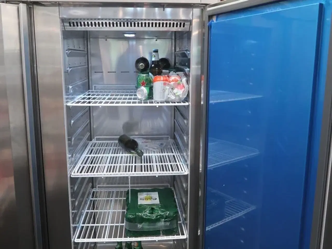 Billede 3 - Køleskab TEFCOLD RK710