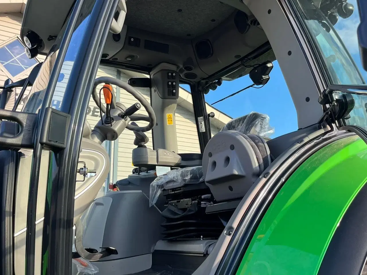 Billede 8 - Deutz-Fahr Agrotron 6205G New and Unused tractor