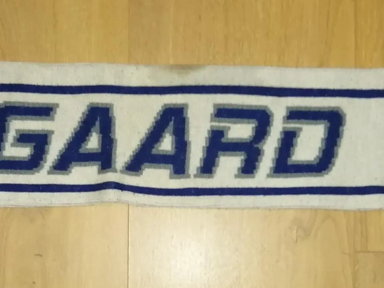 Billede 3 - F.C KØBENHAVN "VINGAARD" HALSTØRKLÆDE, SAMLEOBJEKT