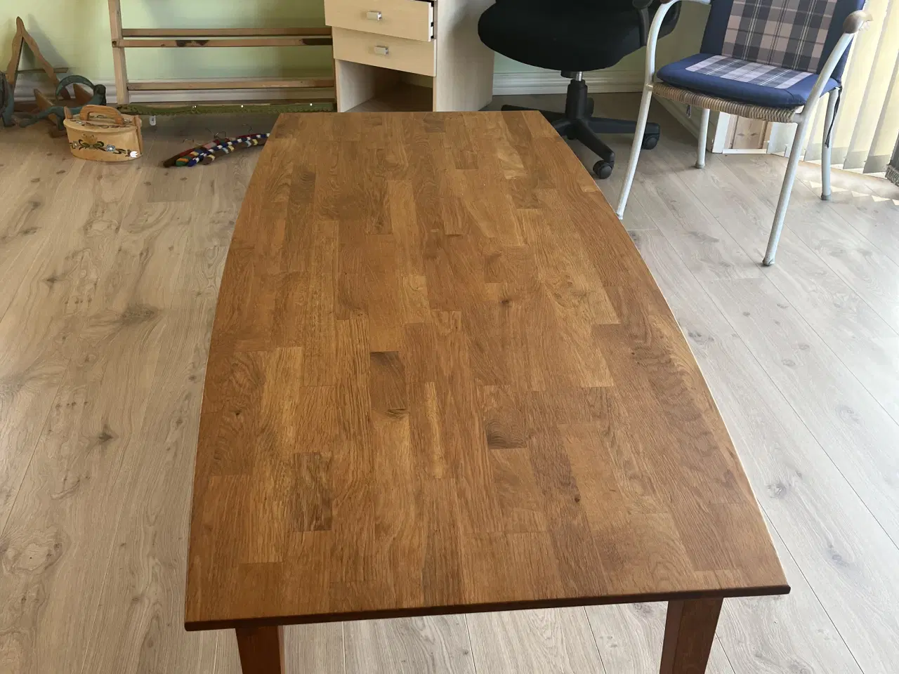 Billede 2 - Spisebord med 6 stole