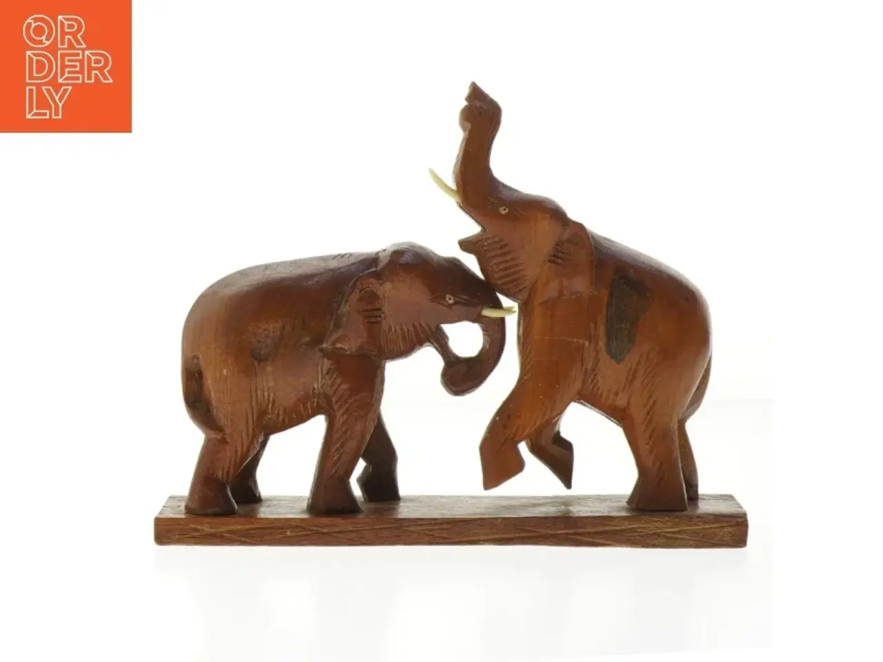 Billede 1 - Træskulptur af elefanter (str. 25x19 cm)