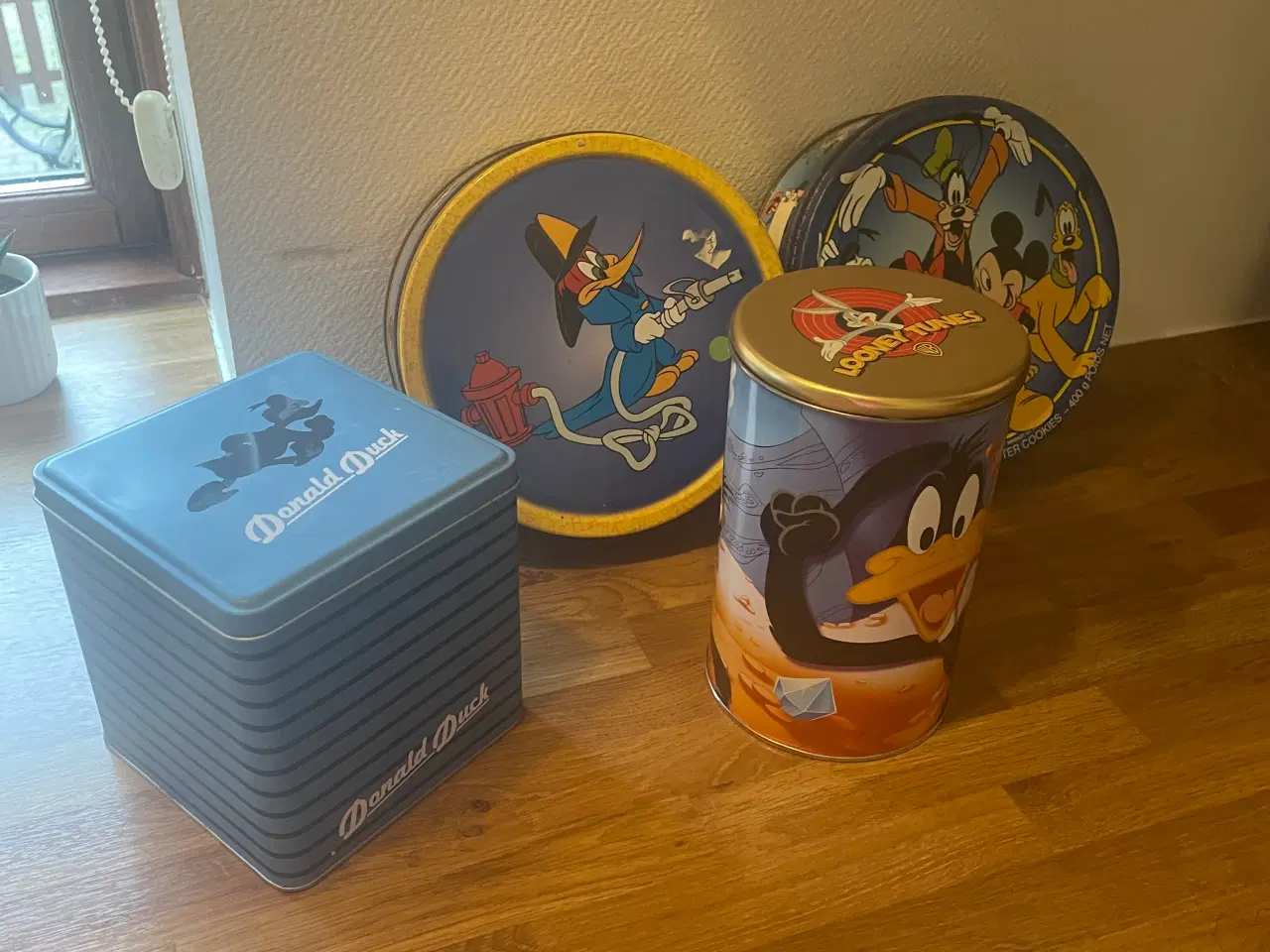 Billede 1 - Fine Anders And og LOONEY TUNES blikdåser.
