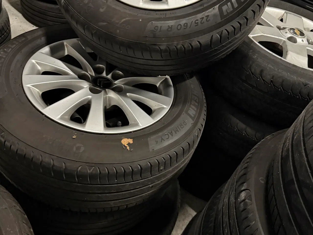 Billede 14 - Diverse dæk med fælg