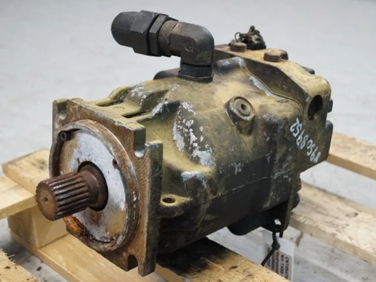 Billede 6 - New Holland TX68 Hydrostatmotor 89508952