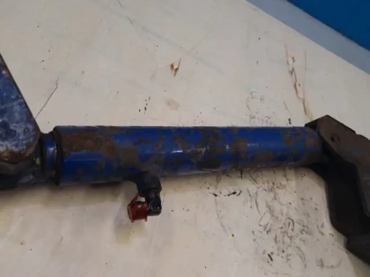 Billede 3 - Ford 6610 Hjælpcylinder D6NNB605B