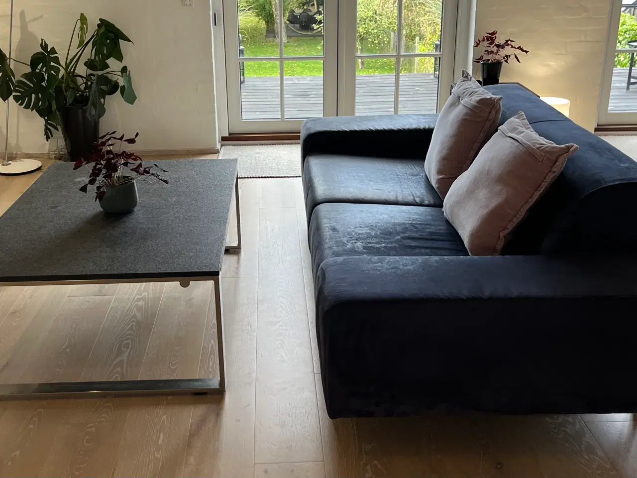 Billede 1 - Sofa og sofabord 