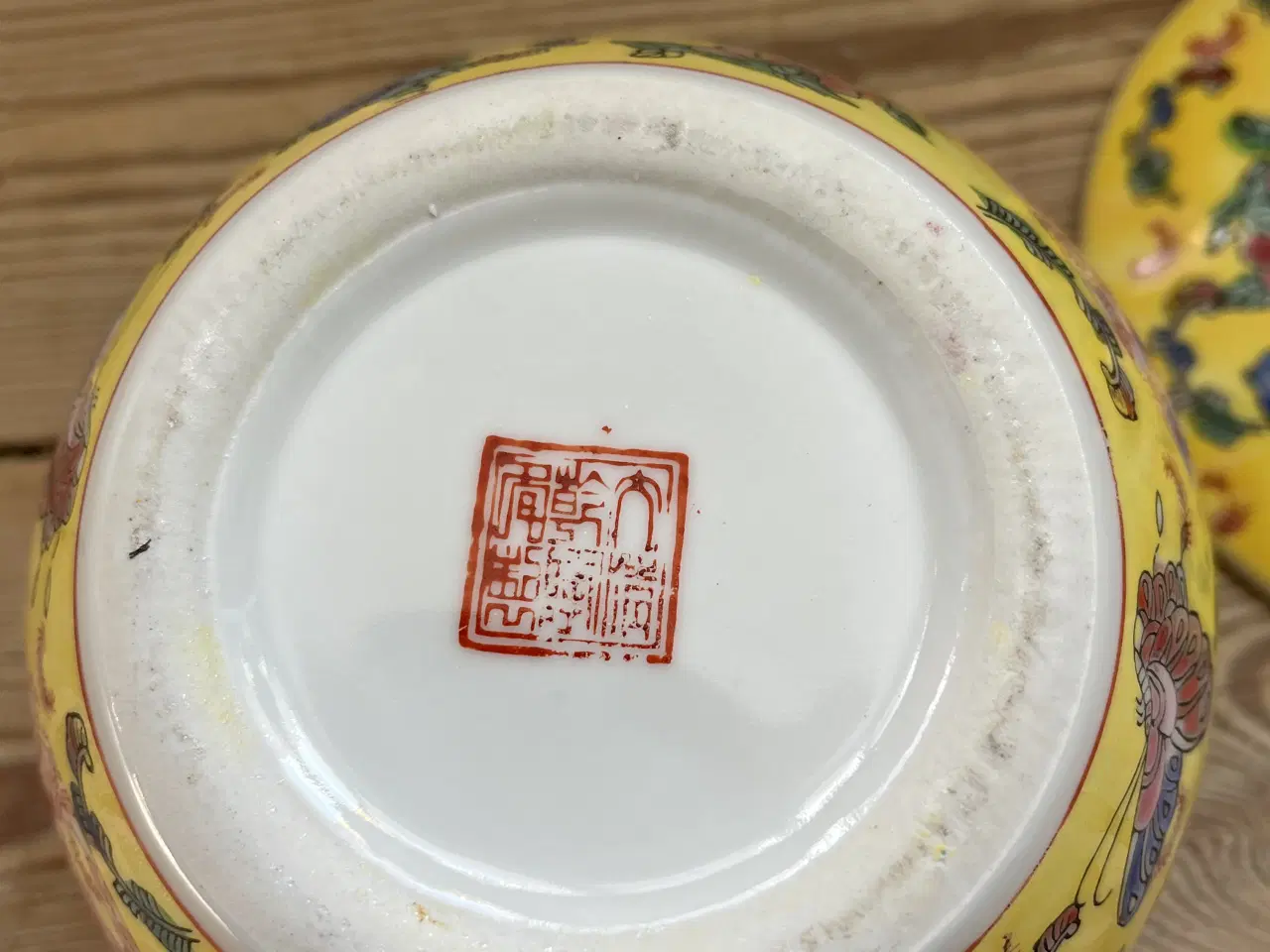 Billede 6 - Kinesisk gul krukke med låg