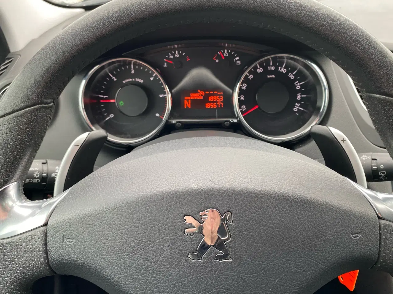 Billede 10 - Peugeot 5008 1,6 e-HDi Style ESG 114HK Van 6g Aut.