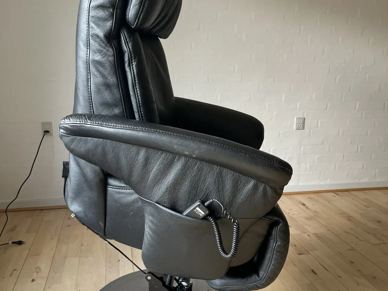 Billede 3 - Otium El. læder stol.
