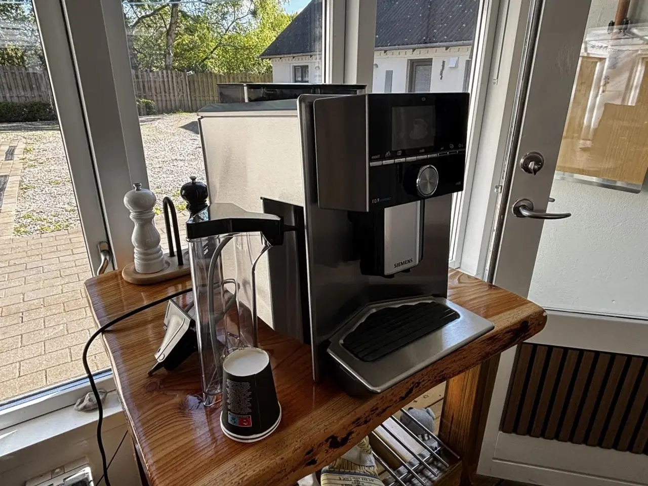 Billede 2 - Siemens EQ9 med wifi og dobbelt bønnebeholder