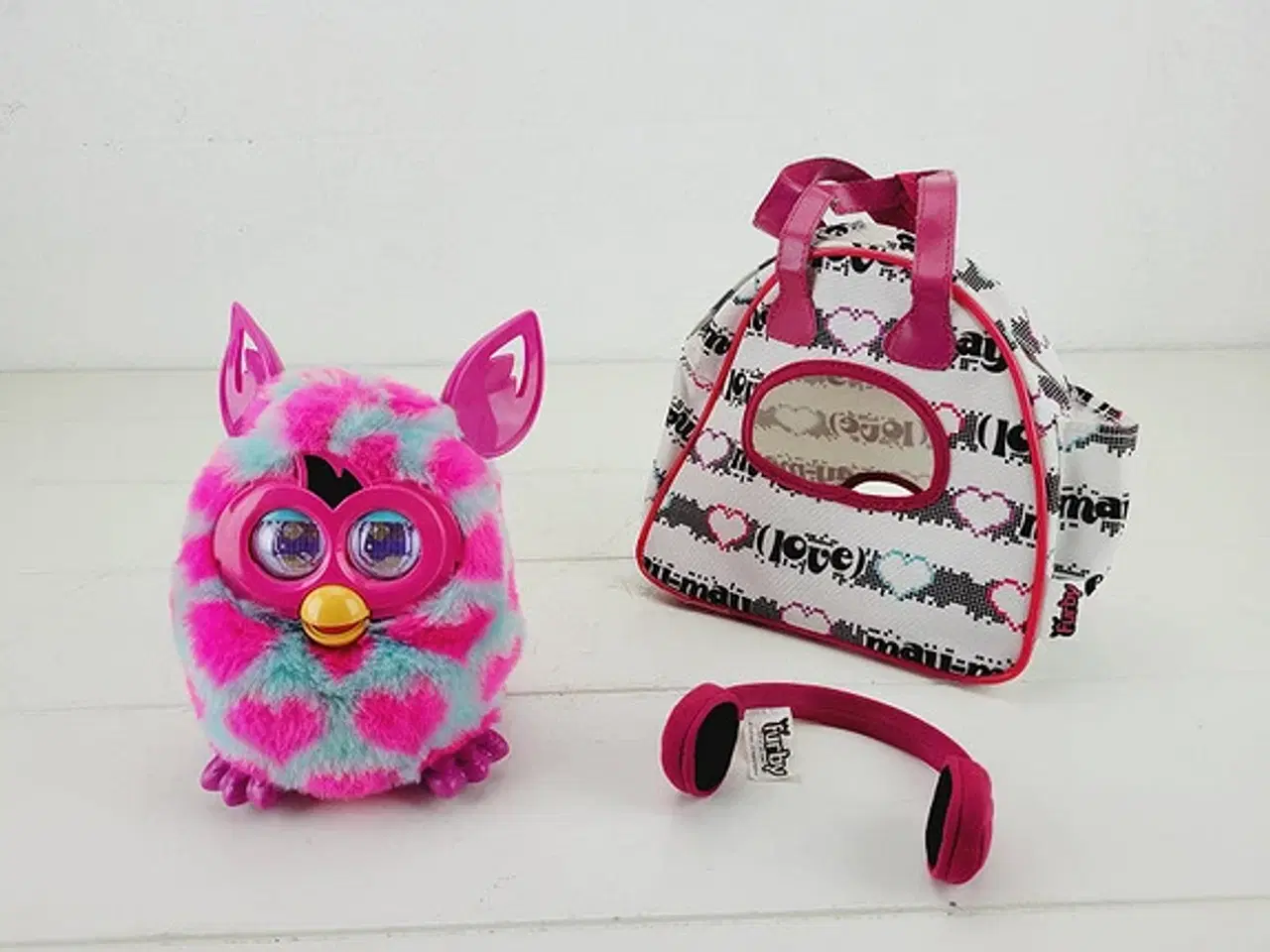 Billede 3 - Furby Boom Blue And Pink Hearts 2012 Hasbro