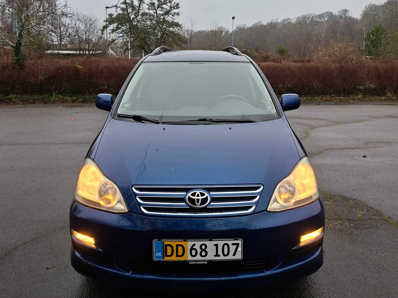 Billede 3 - Toyota Sportsvan - Nysynet, nedvejet og lav km.