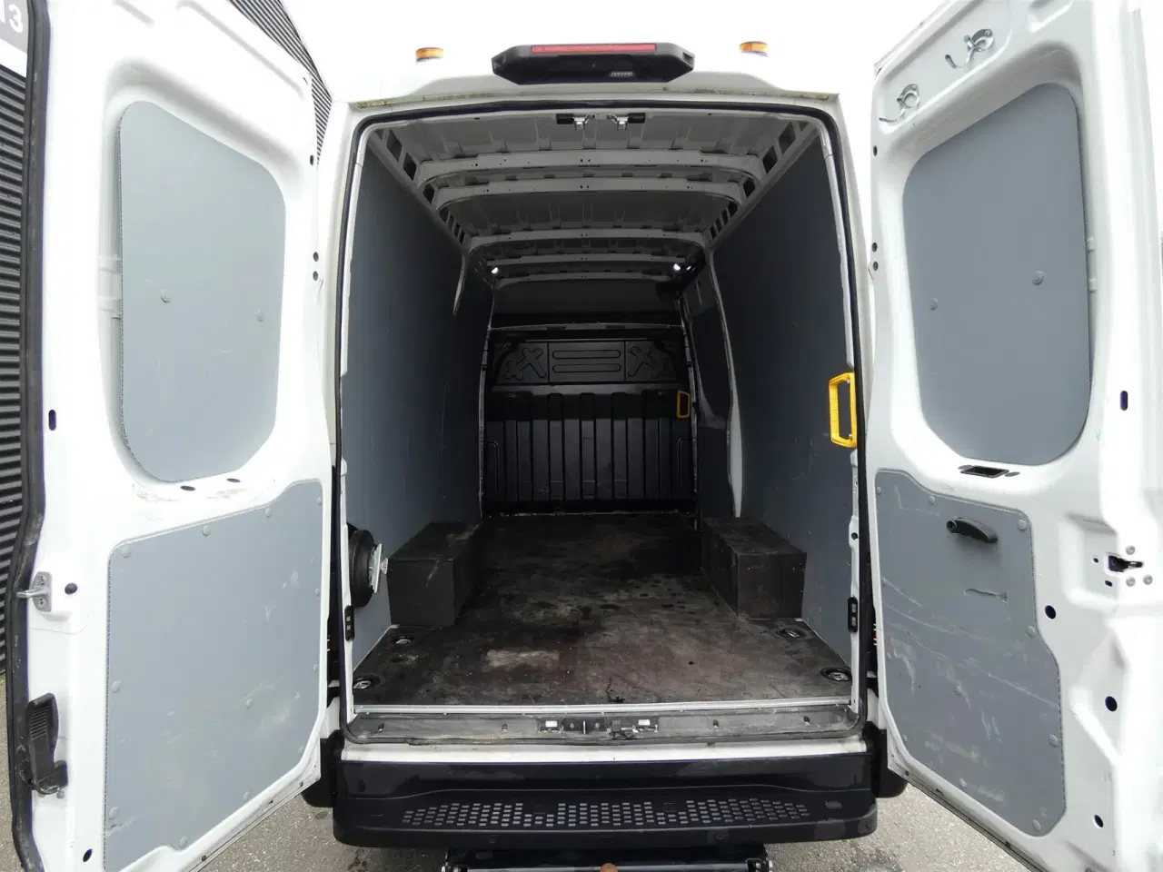 Billede 8 - Iveco Daily 35S18 12m3 3,0 D 180HK Van 8g Aut.