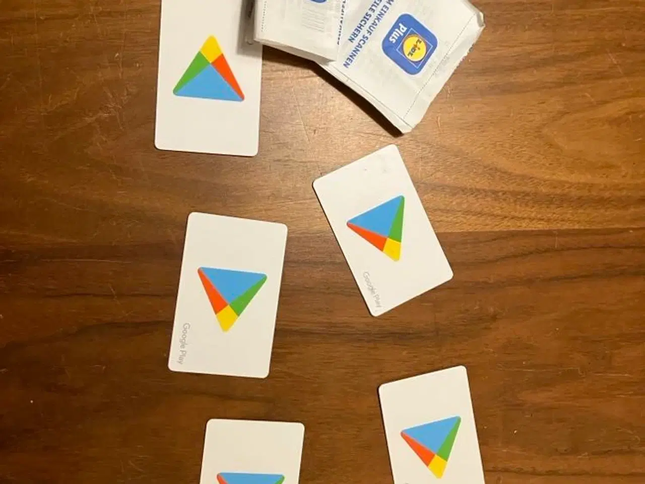 Billede 2 - Unused 50 Euro Giftcards x5