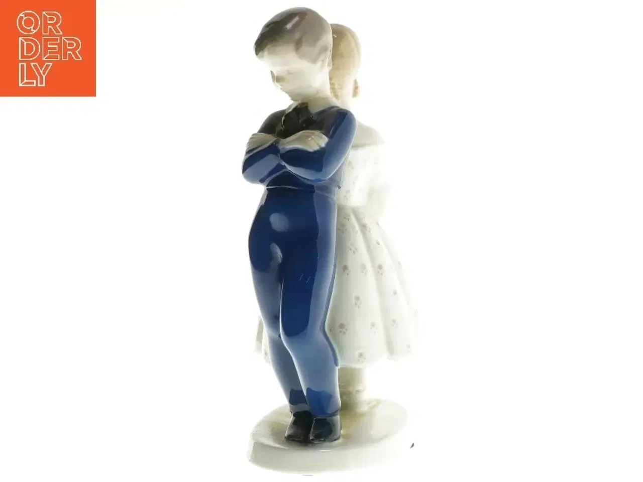 Billede 2 - Porcelænsfigur af dreng og pige fra Bing & Grøndahl (str. 20 cm)