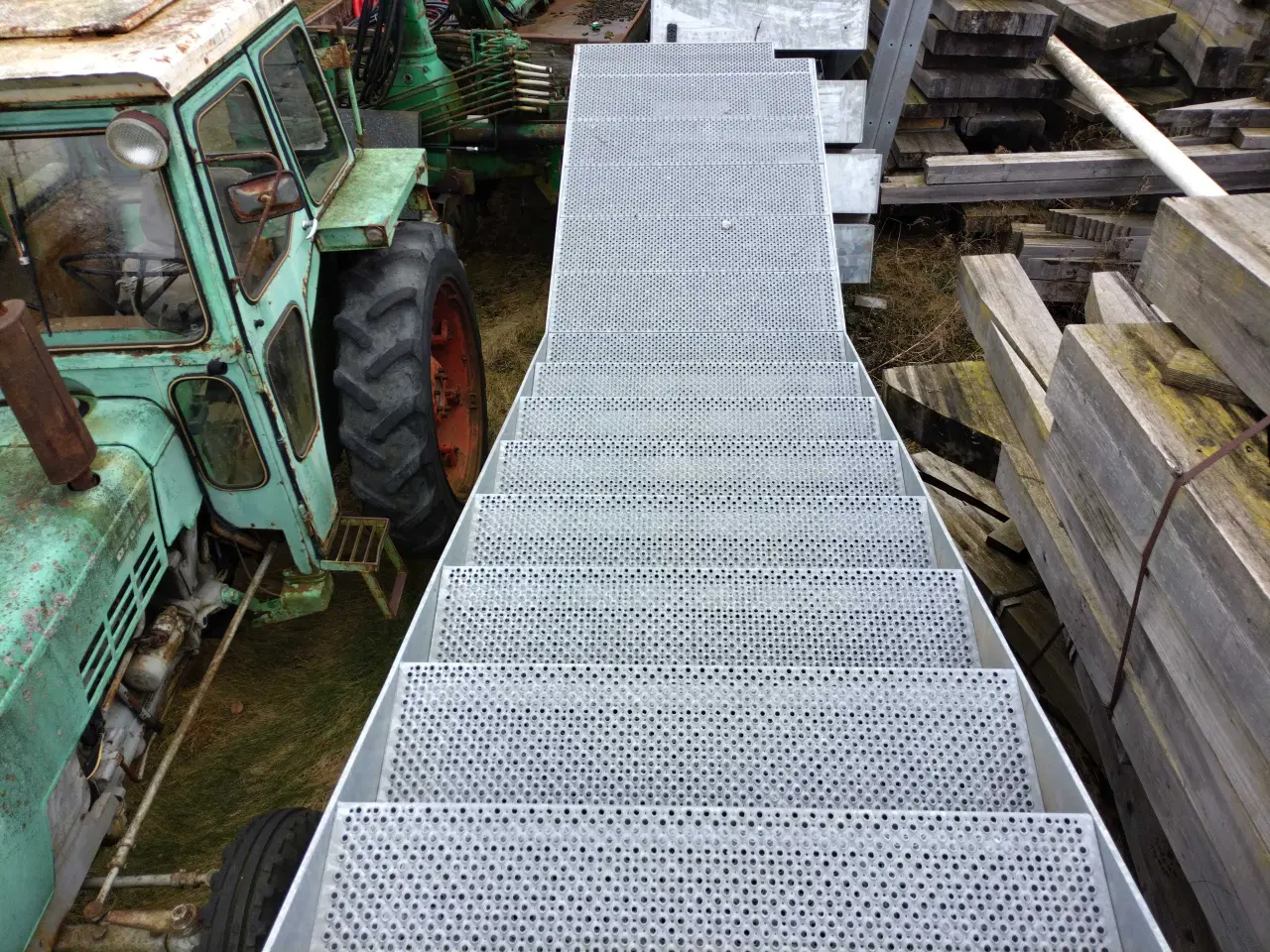 Billede 2 - Brandtrappe med repos 