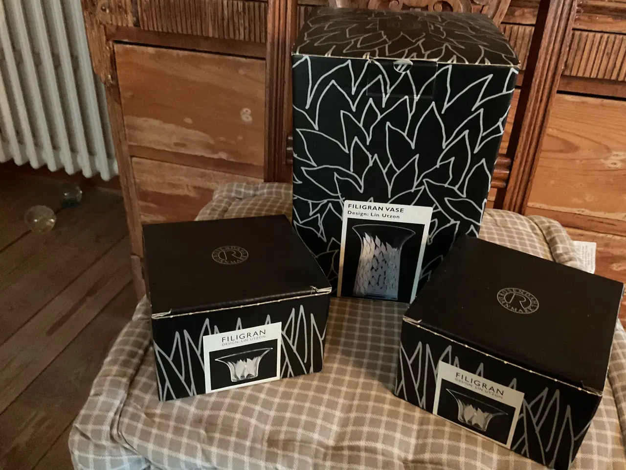 Billede 1 - Filigran lysestager og vase