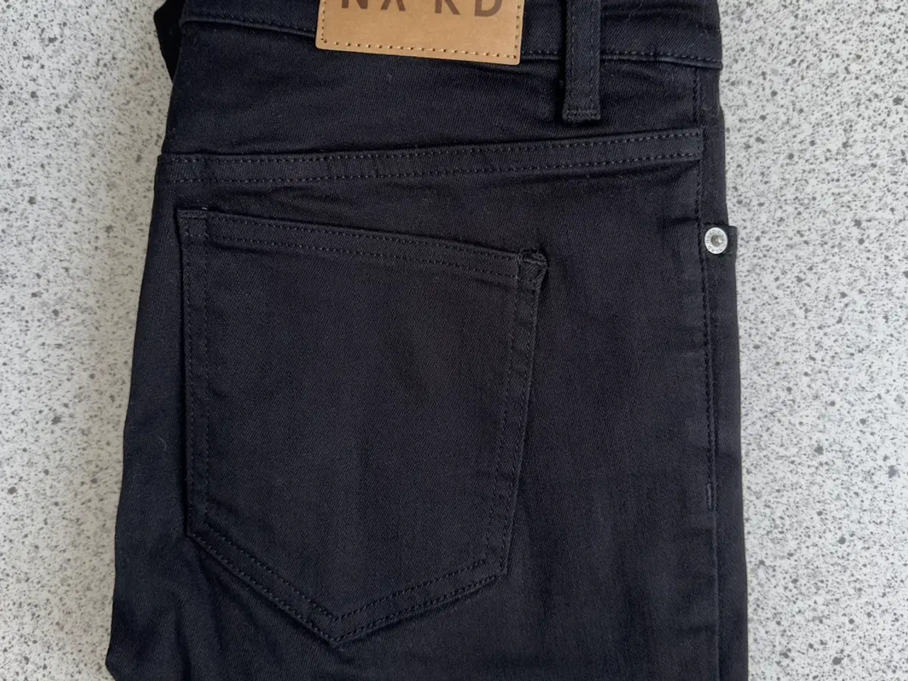 Billede 1 - Sorte jeans 