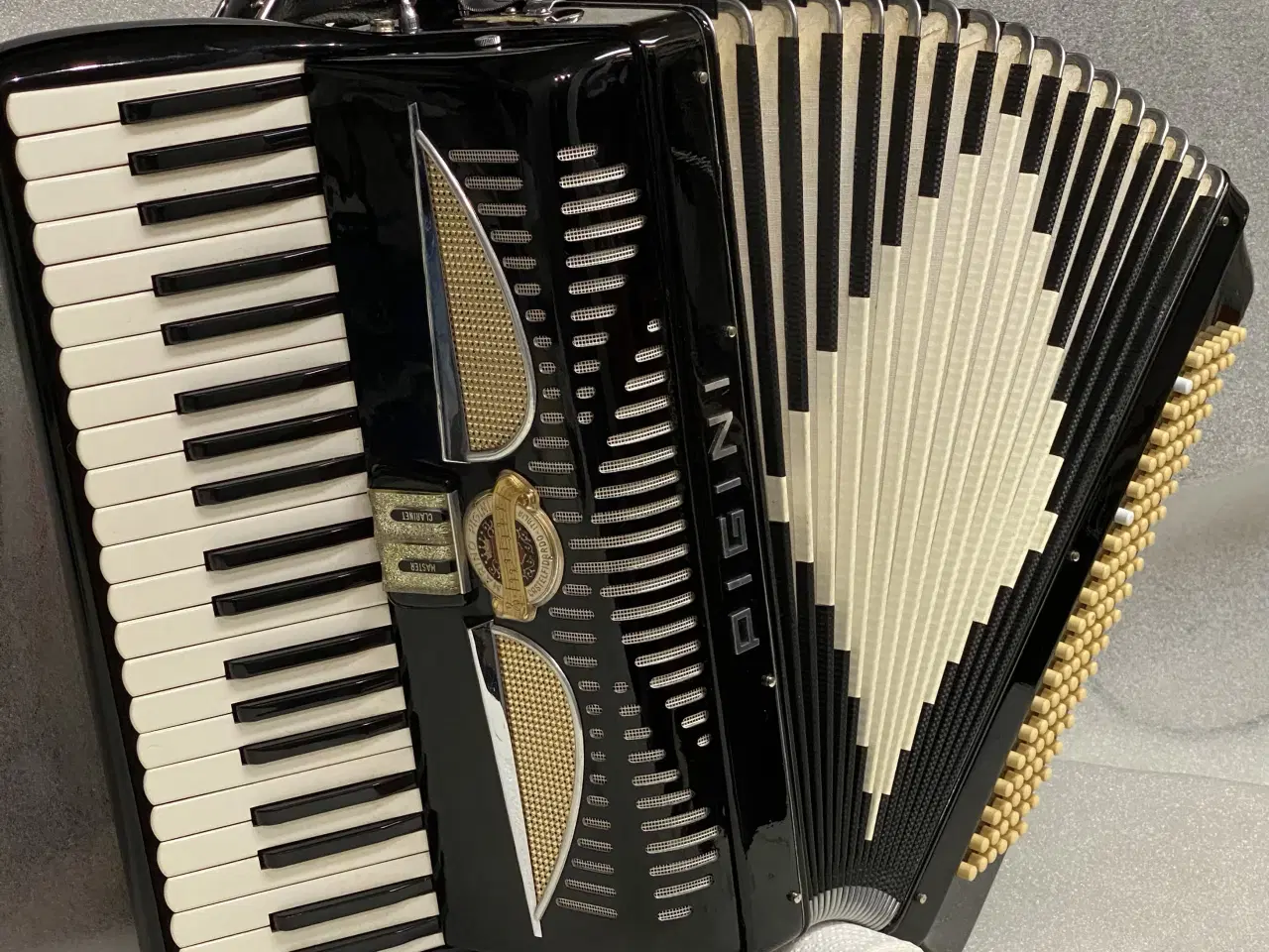Billede 7 - PIGINI tangharmonika – 41/120 – kompakt og let