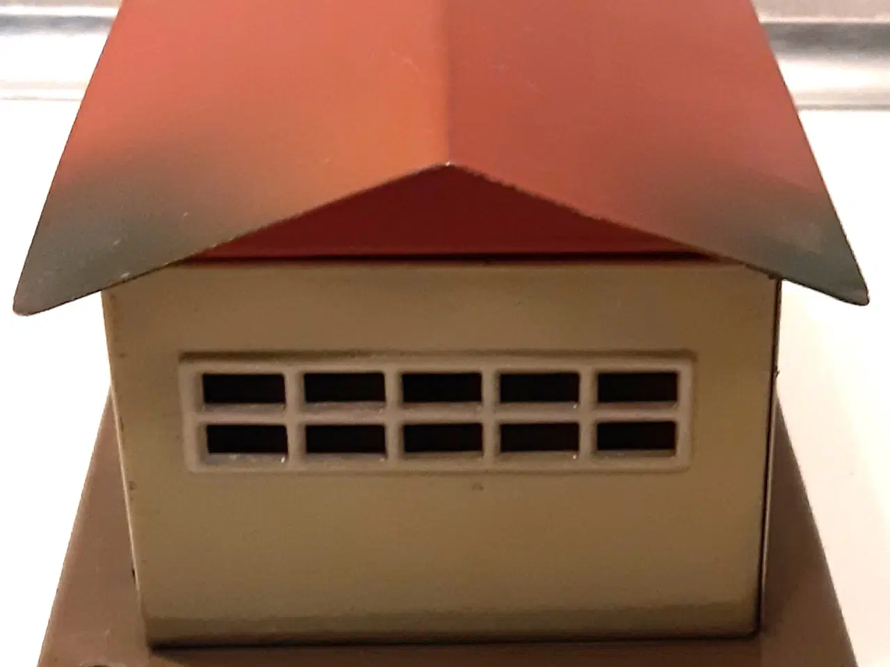 Billede 4 - Märklin pakhus 428.1 i metal.