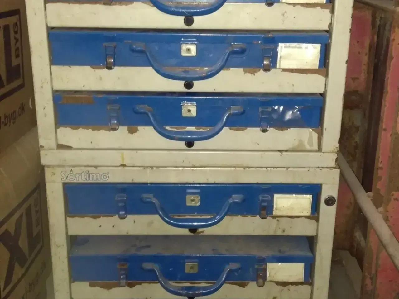 Billede 9 - Skuffe reol med indhold til vvs