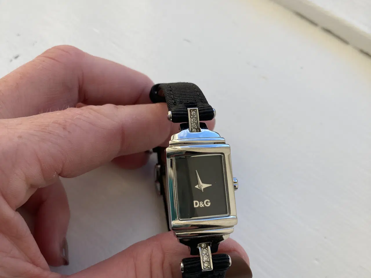 Billede 3 - D & G dameur