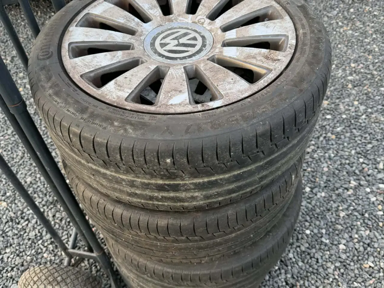 Billede 1 - 17" VW alufælge med Continental sommerdæk
