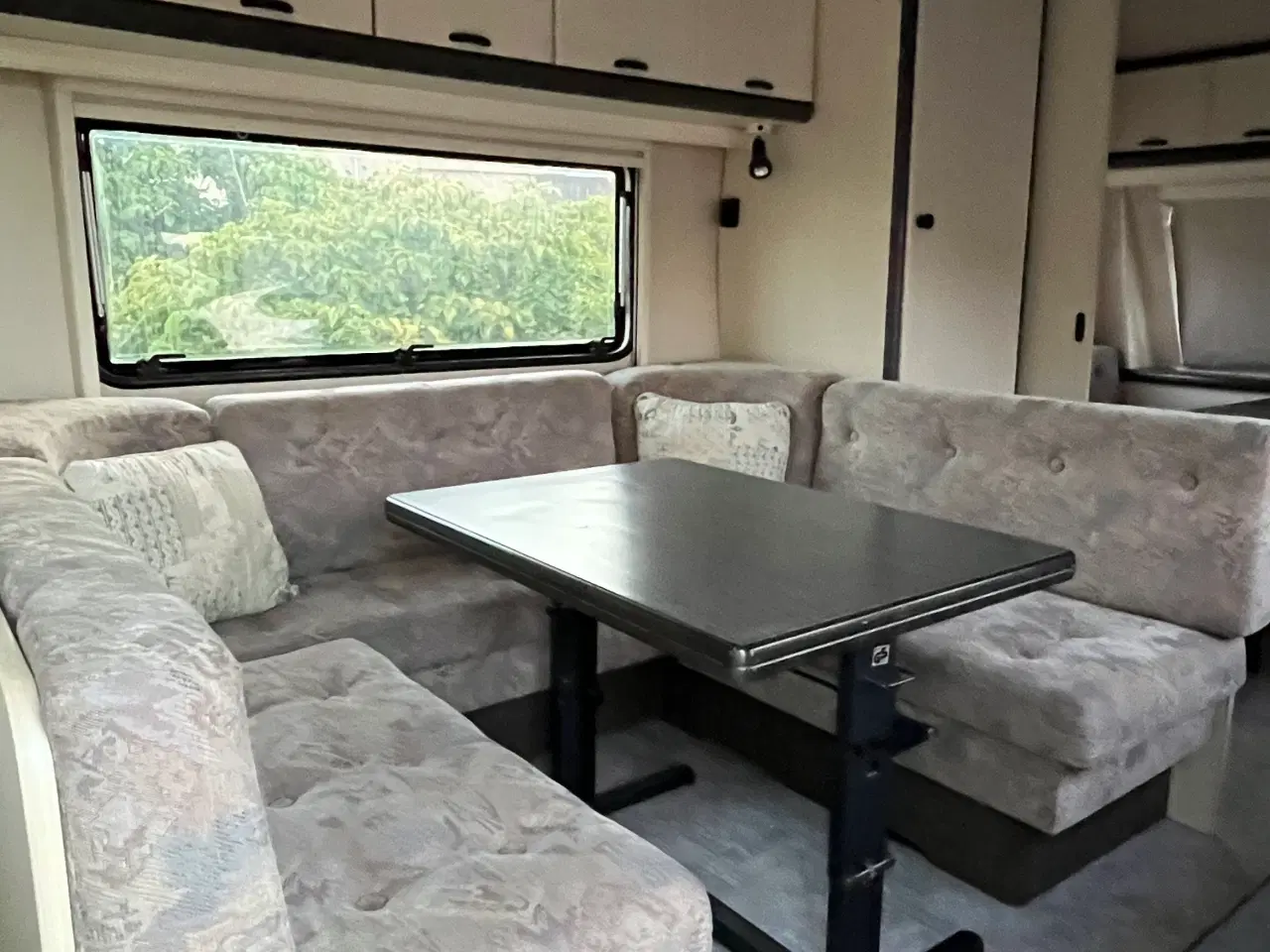 Billede 4 - Hobby campingvogn 