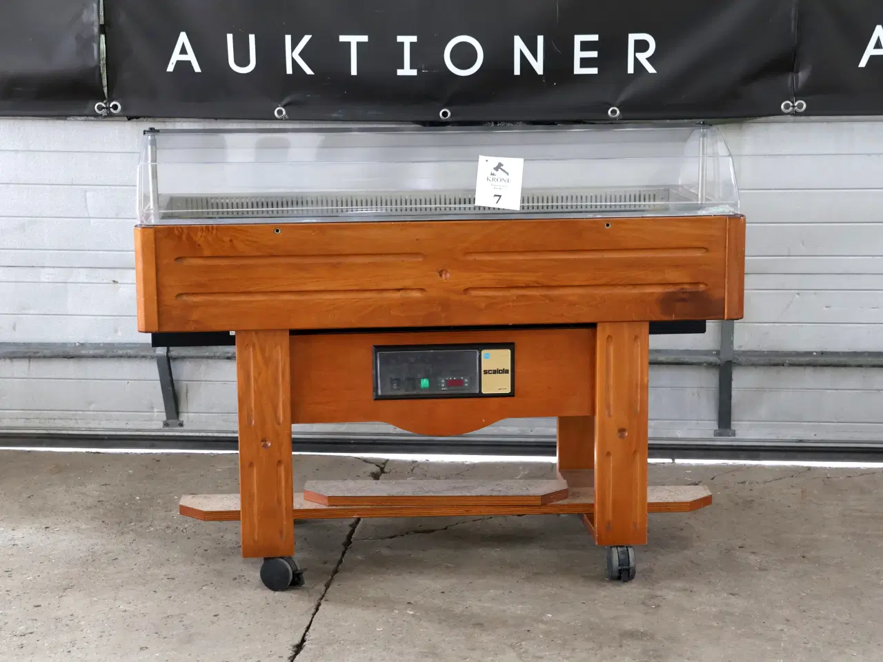 Billede 1 -  Scaiola salatbar m/elektrisk hæve/sænkelåg. 