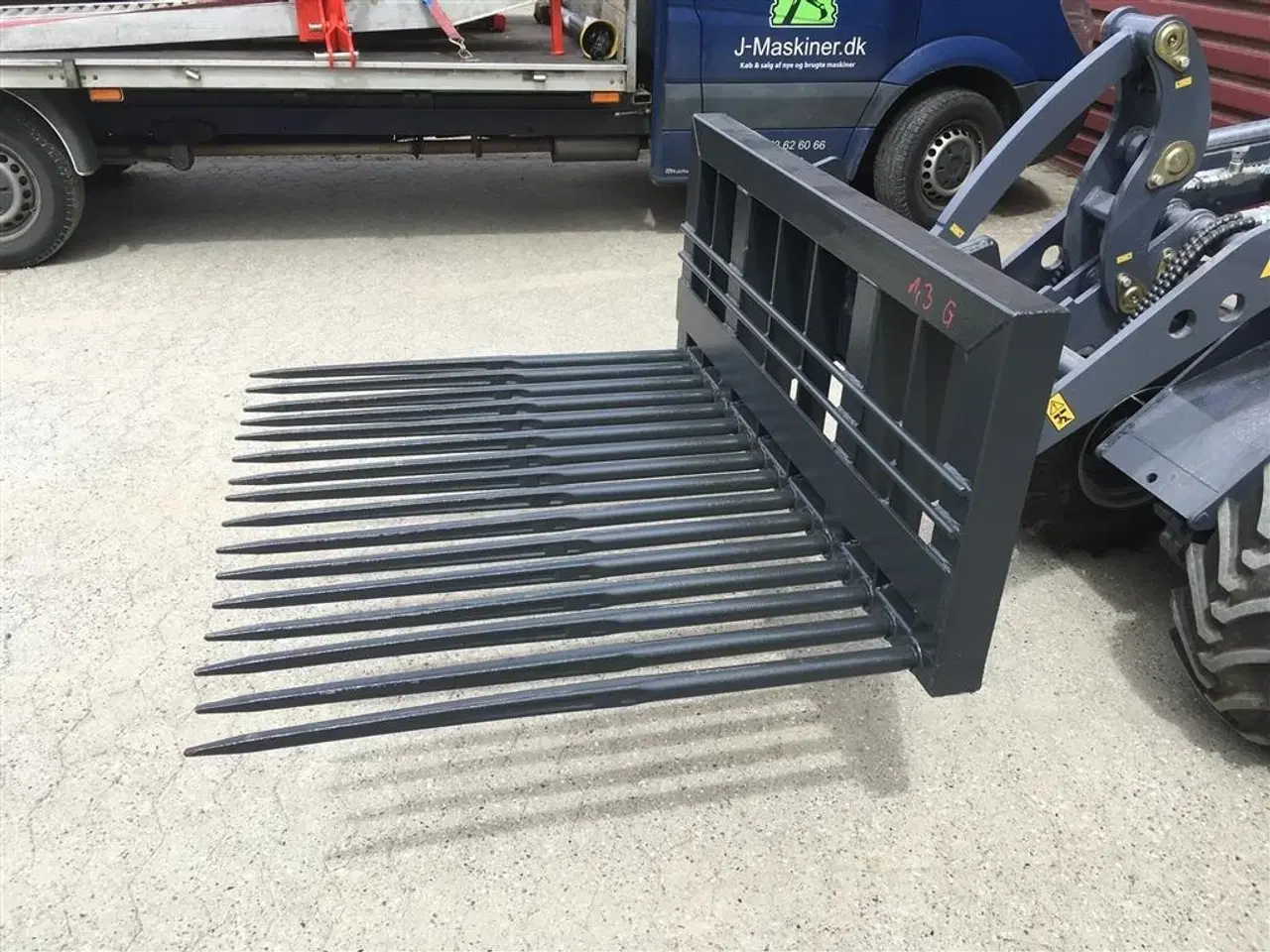 Billede 1 - - - - Belægningsgreb 1.30 m.