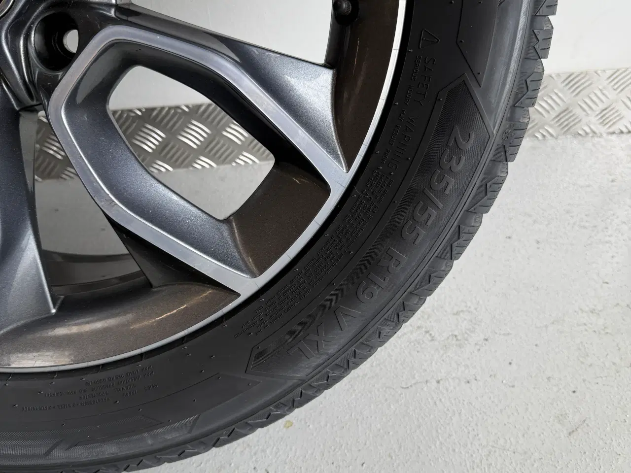 Billede 6 - Originale 19” Skoda fælge med barum vinterdæk