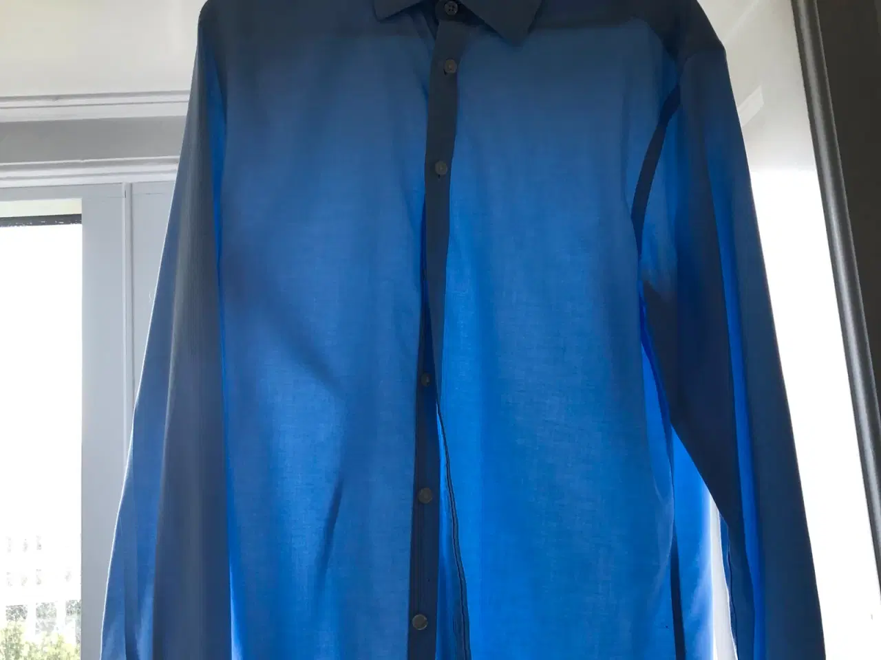 Billede 3 - Charles Tyrwhitt lyseblå Non-iron. m. manchetknapp