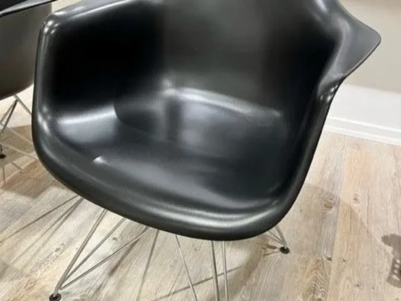 Billede 4 - Eames stole