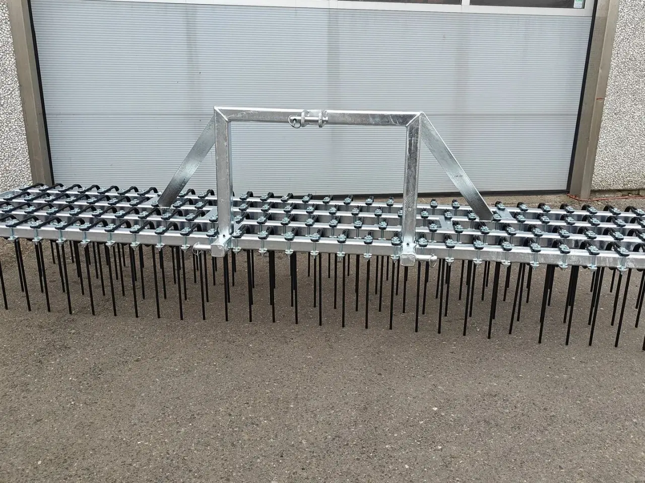 Billede 5 - Anker Bjerre Riven 4-Rækket, 300cm, 3-punkt ophæng Kraftig og effektiv!