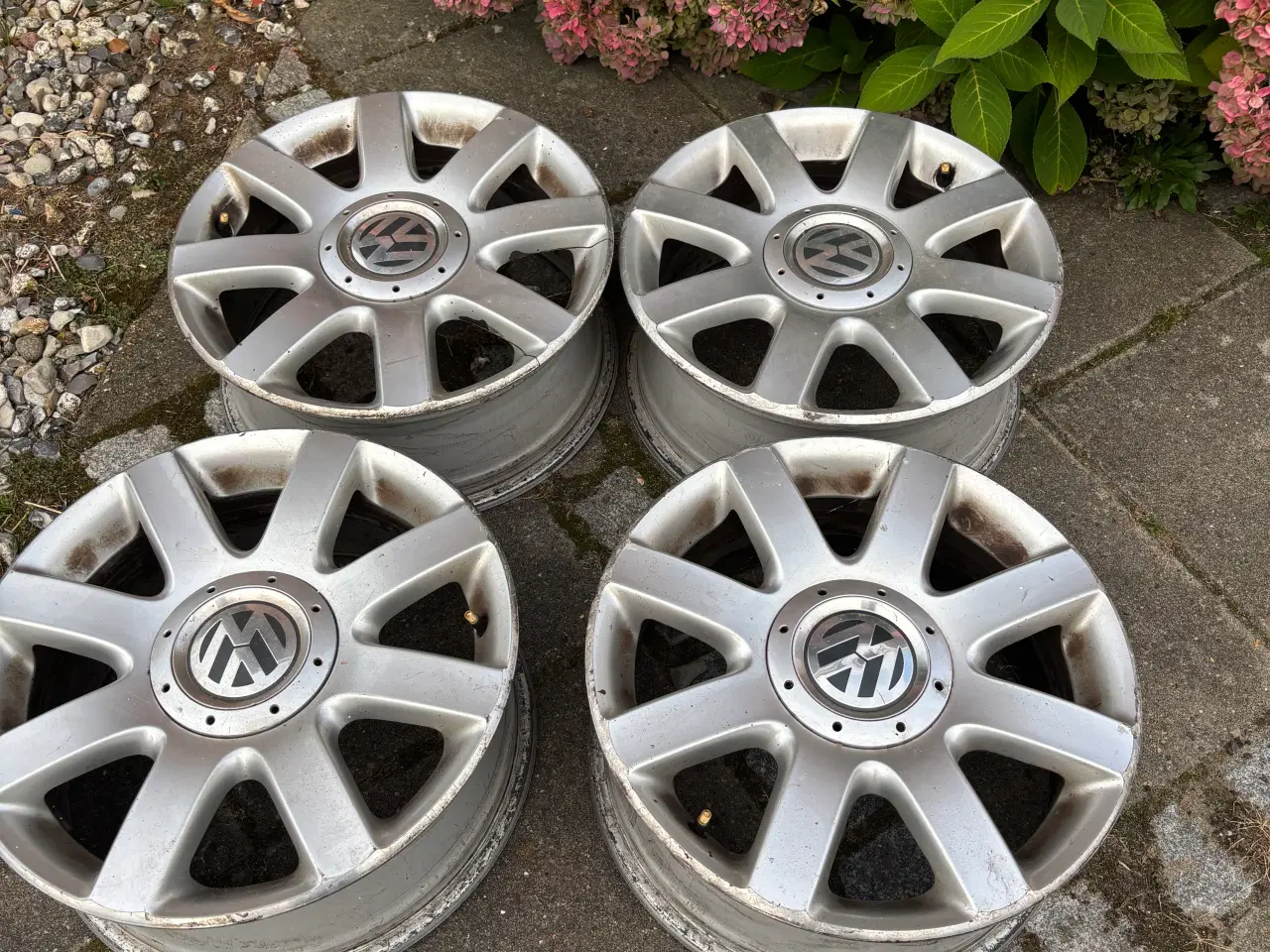Billede 1 - Vw alufælge originale til vw touran mv