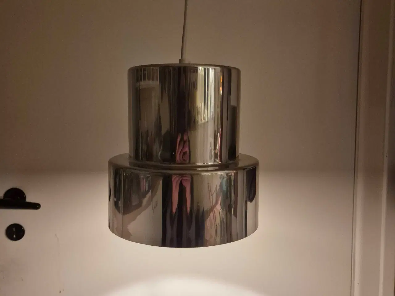 Billede 3 - Stålblank retrolampe fra Louis Poulsen 