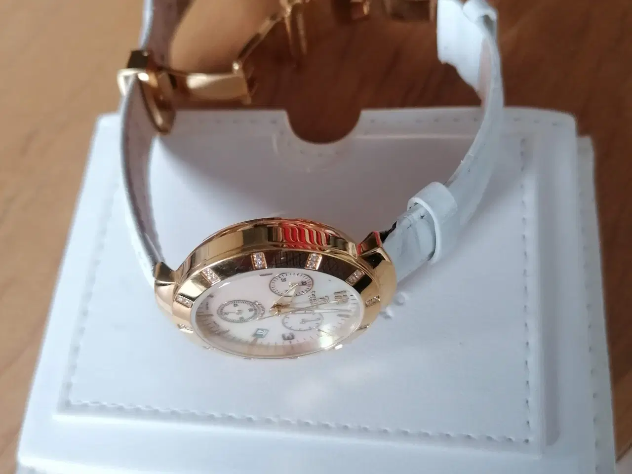 Billede 1 - Christina London ur