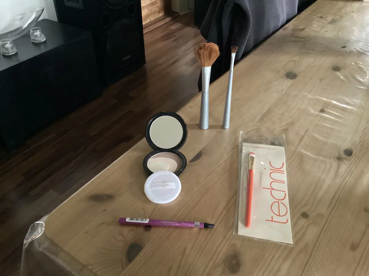 Billede 4 - Nyt Make Up