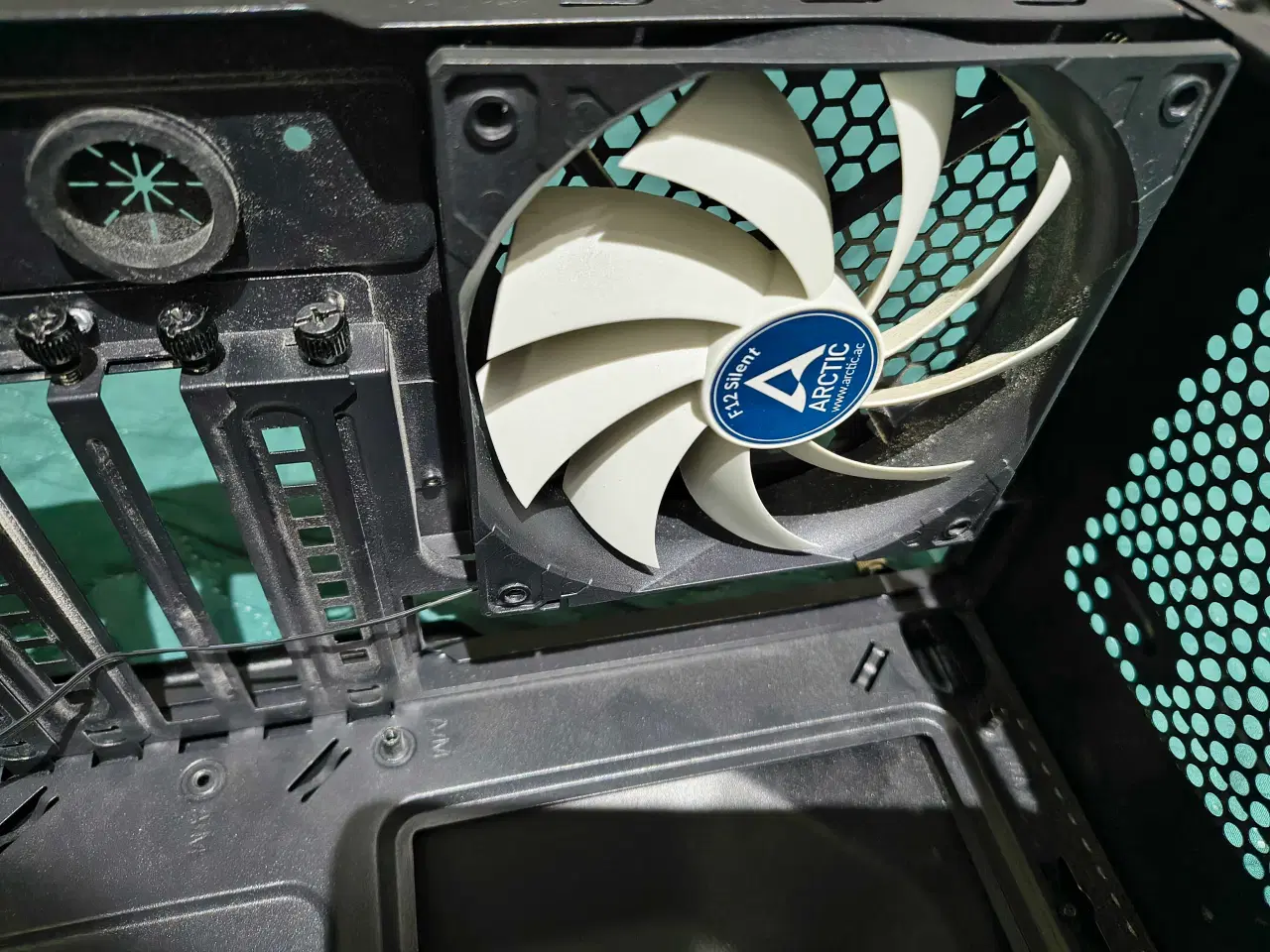 Billede 4 - Corsair Kabinet med sidevindue, og tilbehør
