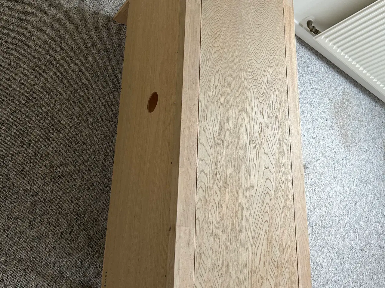 Billede 3 - Tv bord i massive egetræ