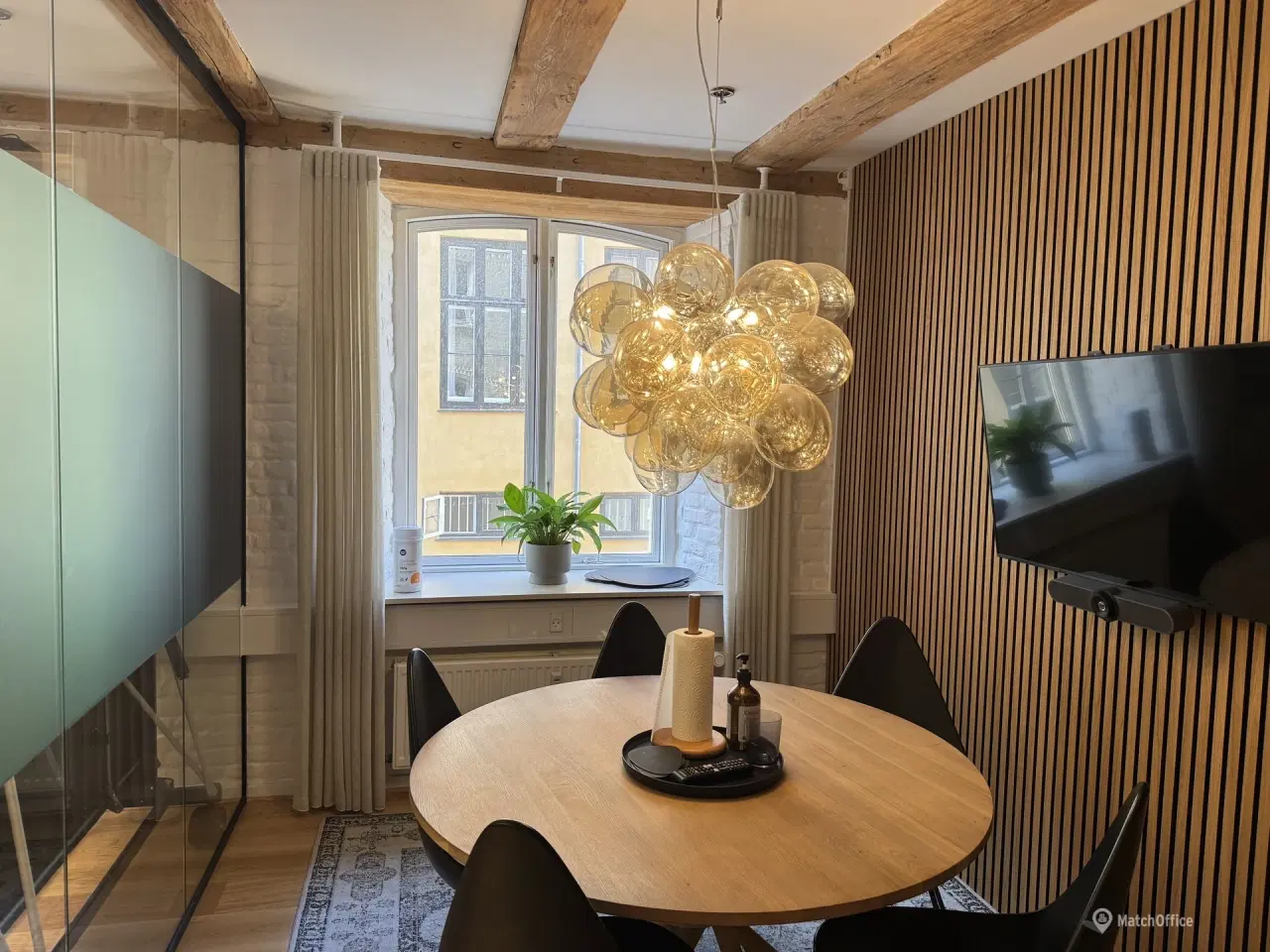Billede 10 - Et unikt lejemål med atmosfære og suveræn beliggenhed midt i Frederiksstaden.