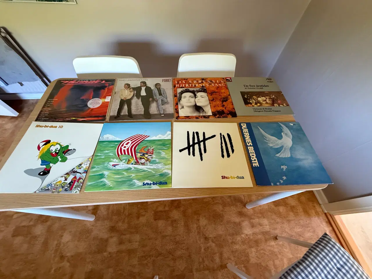Billede 2 - 24 lp-er og 10 singler. Sælges samlet.