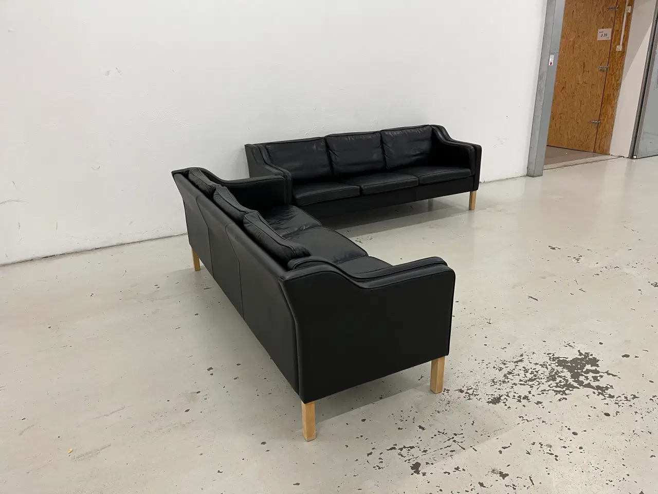 Billede 4 - Mogens Hansen MH195 2x3 Pers.Sofaer i sort premium